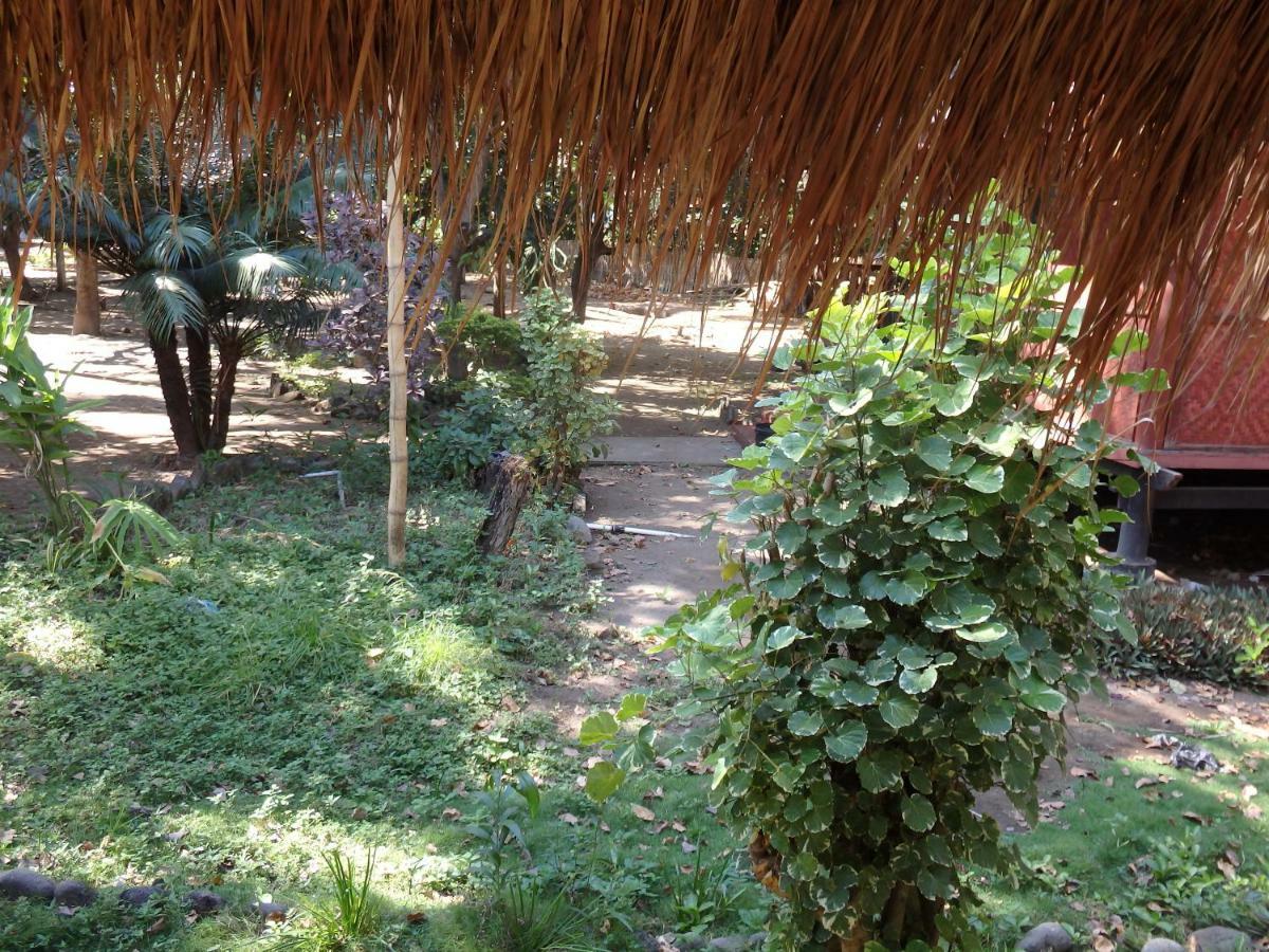 Pondok Wisata Gili Lampu Labuhan Pandan Exterior foto
